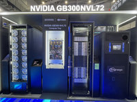 GB300與NVLink扮要角 輝達攜鴻海全球強攻AI工廠