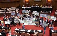 立院決議2028無煤中火 柯建銘批藍提案對社會沒好處