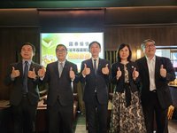 國泰投信張錫：AI成剛需 台股下半年先蹲後跳