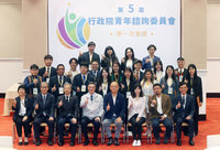 卓榮泰主持青年諮委會 盼國家政策邁向年輕主流化