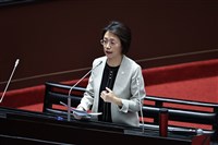 臉書貼文指翁曉玲是小三 男子涉公然侮辱等罪遭訴