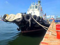 港籍散裝船擦撞高雄港碼頭  台船1船沉沒、1船斷纜