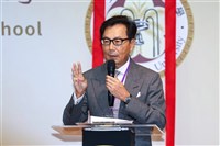 看美中談判 蔡明忠：2隻大象在小房間角力引起動盪