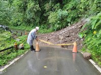 苗栗山區大雨  司馬限林道8.5公里處坍方受阻