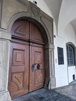 捷克司法部陷比特幣捐贈醜聞 反對黨推動倒閣未成功