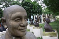 國安局：完成清查戒嚴檔案與移除威權銅像