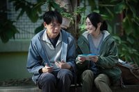 黃鐙輝「與惡II」入戲深  謝欣穎即興接他口水