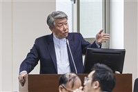 遭疑與崇越高層見面涉利益衝突  郭智輝：不是事實