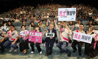 「民主練習中」記錄青年從政 遇人身威脅不輕易放棄