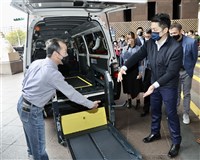 北市復康巴士外縣市發車時間限制 7月起試辦放寬