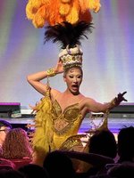 妮妃雅紐約百老匯大型演出 台灣變裝女神團同台登場