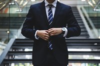 立院三讀放寬外國專才對象與停留期間　增國家競爭力