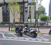 新北板橋、新店8月起試辦大型重機停路邊機車格