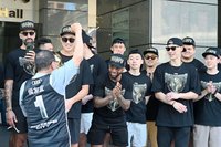 新北國王TPBL封王雙層巴士遊行 運動中心優惠慶賀