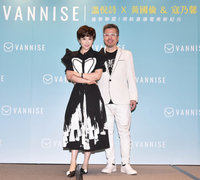 網路直播平台拚業績  寇乃馨聲帶水腫聲啞2年