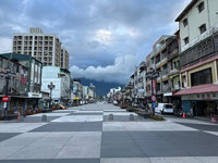 花蓮日出大道機車族屢摔車 縣府研議增路面摩擦力