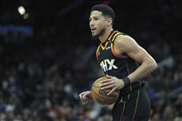 NBA布克與太陽續約 同意2年逾42億元肥約