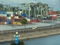 川普政策未明  專家：新加坡恐因貿易導向受波及