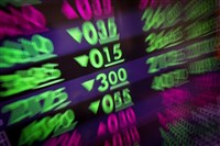 台股盤中跌逾170點　AI熄火、觀光內需股撐盤