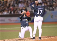 求婚橋段戴培峰笑言傻眼　直呼明星賽是戀愛主題