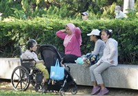 逾80歲聘外籍看護免巴氏量表　上路月餘3215人申請