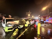 國1銅鑼段雨夜9車連環撞　釀1死7傷