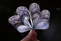 上半年外溢保單新契約保費收入衝193億　國壽居冠