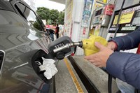 中油：汽柴油價格　4日起各調漲2、3角