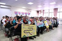 花蓮啟用長者疫苗紀錄卡　山海之行助偏鄉醫療