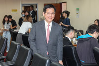 被藍委點名表現不理想  林佳龍盼外交不分朝野