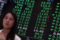 台股拉回跌逾百點　台積電熄火、中小型股活潑