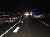 女子疑酒駕將車停台82線  造成後車追撞4人傷