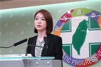 決戰罷免投票黃金週　民進黨啟動7罷區齊步走掃街