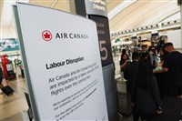 加航空服員罷工已取消上千航班　每天影響逾10萬乘客