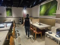 高市賣場內連鎖火鍋店餐盤有老鼠　業者遭罰3萬