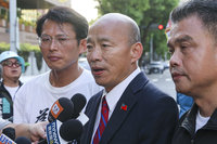 偕黃國昌車隊掃街　韓國瑜：感謝民眾黨發起核三公投