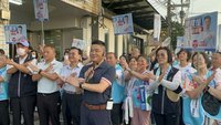 顏寬恒回防沙鹿徒步掃街　罷團晚會綠營民代相挺