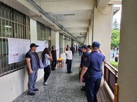 核三重啟公投　蔡英文完成投票