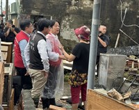 政院：災區石棉瓦已清除4700噸　估2週全數完成