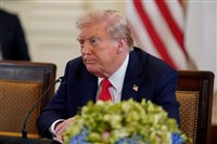 川普稱可能近期訪中　若不供稀土磁鐵將課高關稅