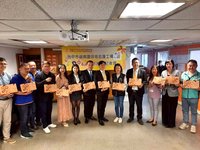 中秋送暖　伊甸迦南園、創世台中分院推禮盒