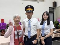 台鐵花蓮站正副站長父女檔  站長：對女兒要求更嚴
