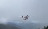 女山友玉山主北岔路風口摔傷  空勤吊掛脫困送醫