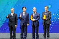 賴總統：台灣深化國際合作　打造非紅半導體供應鏈