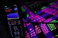 外資加碼25.46億連10買　布局南亞科調節華邦電