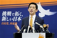 日前大臣小林鷹之高喊改革　三大主軸挑戰日本自民黨總裁選舉