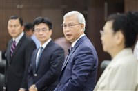 房貸排撥潮待解　楊金龍指3條路喊話民營銀行協助