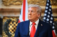 川普稱廣電業者批評他恐丟執照　掀美言論自由論戰