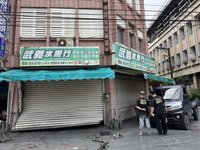花蓮光復水退滿地泥濘　災民驚魂未定：10秒淹進店