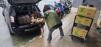 馬太鞍溪堰塞湖溢流釀災 民團緊急安置災民發放物資